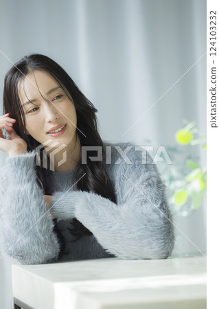Young woman, beauty image Young woman, beauty image 124103232