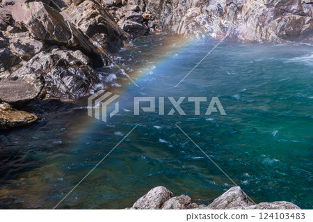 Yakushima Offshore Alps Waterfall (February) Okawa Falls, where gods reside, and a beautiful rainbow 124103483