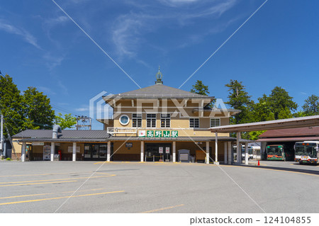Koyasan Station: Temple-like exterior 124104855