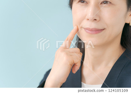 Beauty for working women Beauty for working women 124105109