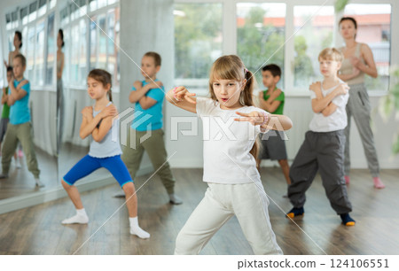 Group of children dancing hip hop 124106551