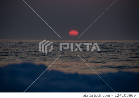 Drift ice and sunrise from Notsuke Peninsula Drift ice and sunrise from Notsuke Peninsula 124106669