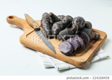 Concept of unusual vegetable - purple potato vegetable Concept of unusual vegetable - purple potato vegetable 124108458