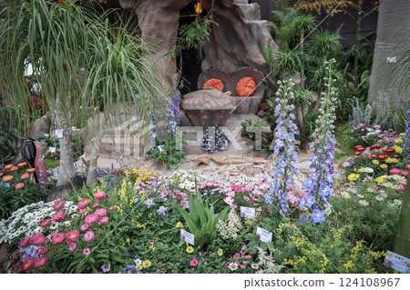 Beautiful Garden With Lush Greenery and Vibrant Flower 124108967