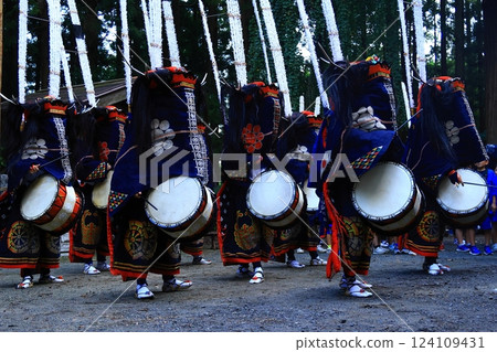 Iwate Prefecture Folk Performing Arts Performance Deer Dance 124109431