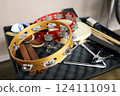 Tambourine and percussion 124111091