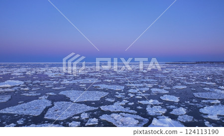 Drift ice around Lake Saroma, Hokkaido February 24, 2025 Sunset around the brackish lake Abashiri drift-ice 124113190
