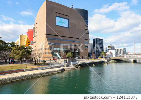 福岡縣北九州市小倉市紫川、眺望北九州濱河步道 福岡縣北九州市小倉市紫川、眺望北九州濱河步道 124113375