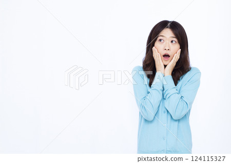蒼白的女人 124115327