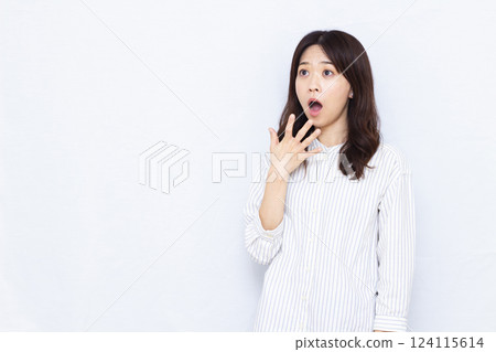 驚訝的女人 124115614