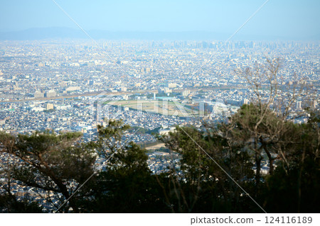 從岩倉山眺望寶塚 124116189