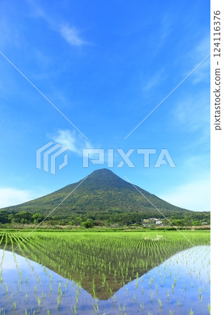【鹿兒島縣】晴天時倒映的開聞山（指宿） 124116376