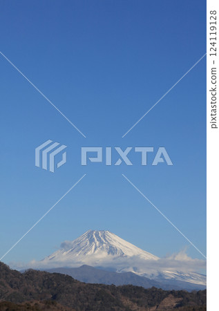 Mount Fuji on a winter morning as seen from Nagaoka Onsen in Izu 124119128