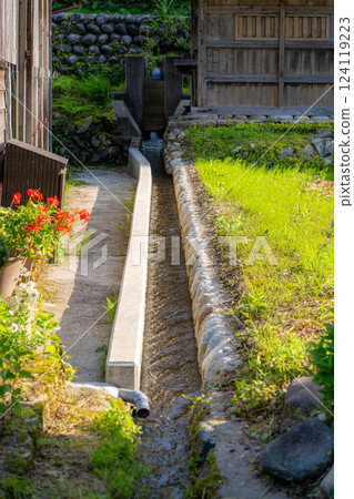 [World Heritage] Gokayama and Suganuma Gassho-style Village in early summer [Toyama Prefecture] 124119223