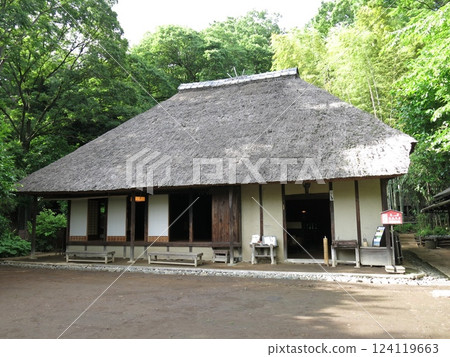 世田谷區岡本公園民宅舊長崎家住宅本館 124119663