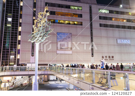 北千住站西口廣場東京 北千住站西口廣場東京 124120827