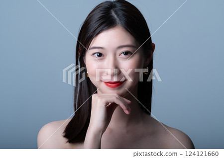 女性的美麗形象 124121660