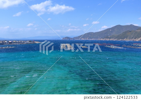 柏島:冬季波濤洶湧的大海(高知縣大月町) 柏島:冬季波濤洶湧的大海(高知縣大月町) 124122533