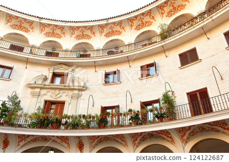 西班牙塞維利亞的街道 124122687