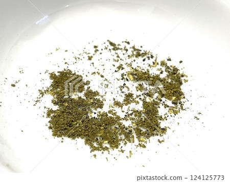 Powdered Japanese pepper with a rich and unique flavor5 Powdered Japanese pepper with a rich and unique flavor5 124125773