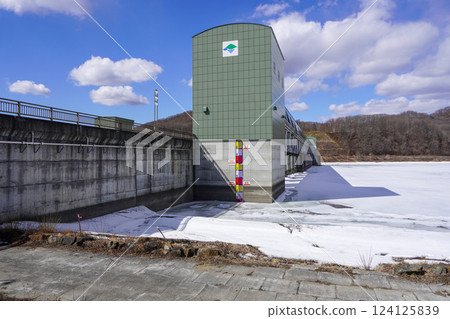 Nibutani Dam at the end of March 2025 124125839