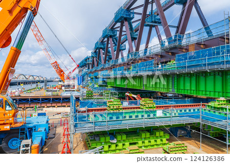 Osaka City: Reconstruction of Yodogawa Bridge on the Hanshin Namba Line 124126386