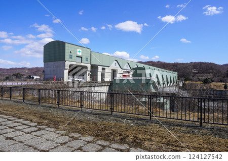 Nibutani Dam at the end of March 2025 124127542