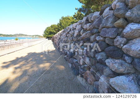 蒙古入侵防禦城牆 (今津地區) (生之松原地區) 鎌倉時代遺址 蒙古入侵防禦城牆 (今津地區) (生之松原地區) 鎌倉時代遺址 124129726