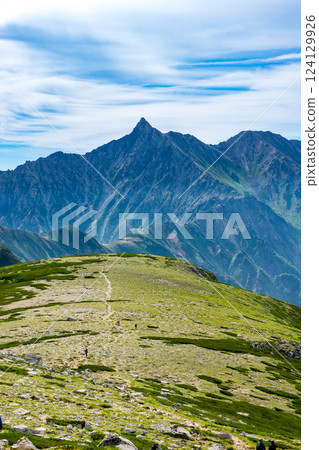 從北阿爾卑斯雙六山頂看到的矢鹿岳 雙六山、三俁蓮華岳攀登 124129926