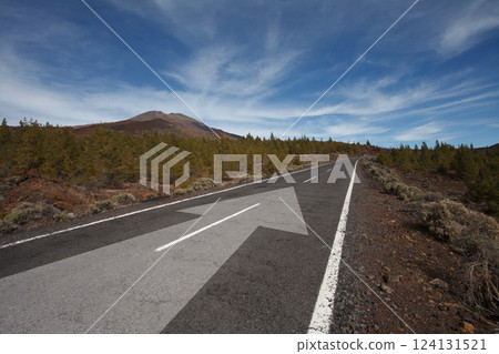 Empty Open Road with Arrow Pointing Toward Symbolizing New Beginnings 124131521