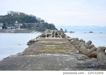 Embankment Embankment 124132856