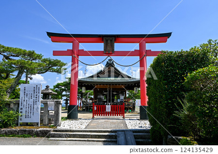 滋賀縣大津市唐崎神社鳥居 滋賀縣大津市唐崎神社鳥居 124135429