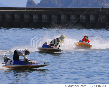 宮島賽艇 124136381