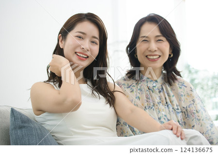 Beauty for women in their 20s and 50s Beauty for women in their 20s and 50s 124136675