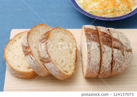 Stone oven bread 124137073