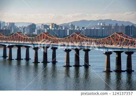 Han river Hangang and urban cityscape of Seoul, capital of South Korea Han river Hangang and urban cityscape of Seoul, capital of South Korea 124137357