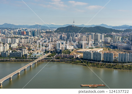 Aerial view of Han river Hangang and urban cityscape of Seoul, capital of South Korea 124137722