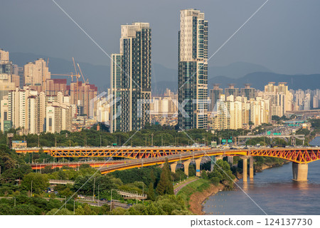 Han river Hangang and urban cityscape of Seoul, capital of South Korea 124137730