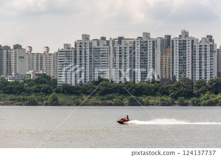 Han river Hangang and urban cityscape of Seoul, capital of South Korea 124137737
