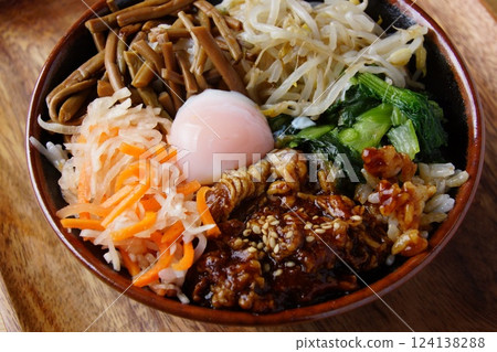 Bibimbap Korean Food 124138288