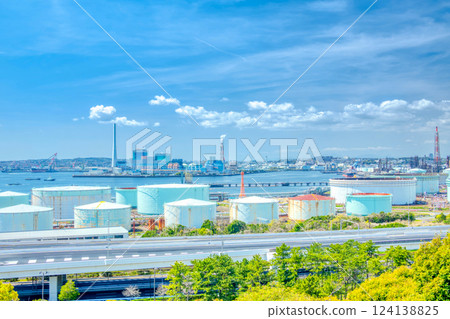 Keihin Industrial Zone, Yokohama, Isogo, LNG terminal and thermal power plant 124138825
