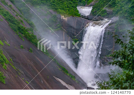 Spectacular view of the Yakushima Offshore Alps (June) Chihiro Falls during the rainy season 124140770