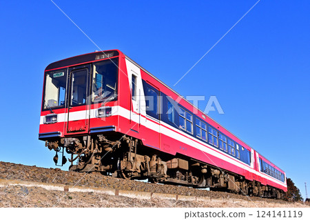 Kashima Rinkai Railway 6000 series diesel railcar running under a clear blue sky 124141119