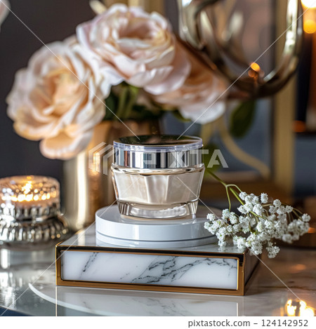 Cosmetic cream in a glass jar. Skin care concept. Background for beauty products 124142952