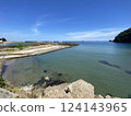 伊根町浦島漁港風景01 124143965