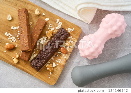 Protein Bars – The perfect protein snack for weight training and weight loss 124146342