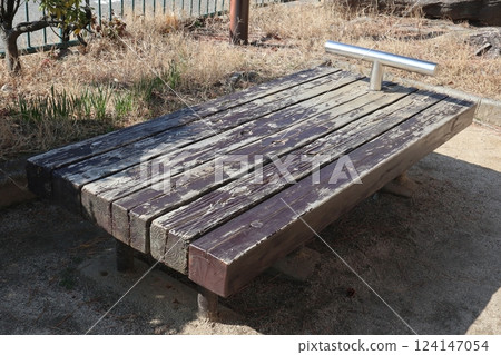 Japanese park health equipment abdominal muscle bench Japanese park health equipment abdominal muscle bench 124147054