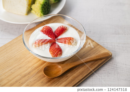 Strawberry yogurt Strawberry yogurt 124147318