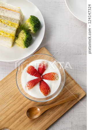 Strawberry yogurt 124147324