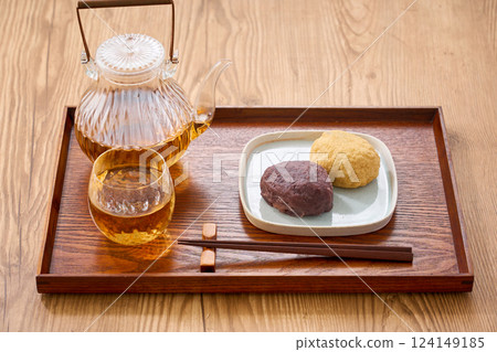 Ohagi – a traditional Japanese sweet made with sweet bean paste and soybean flour Ohagi – a traditional Japanese sweet made with sweet bean paste and soybean flour 124149185